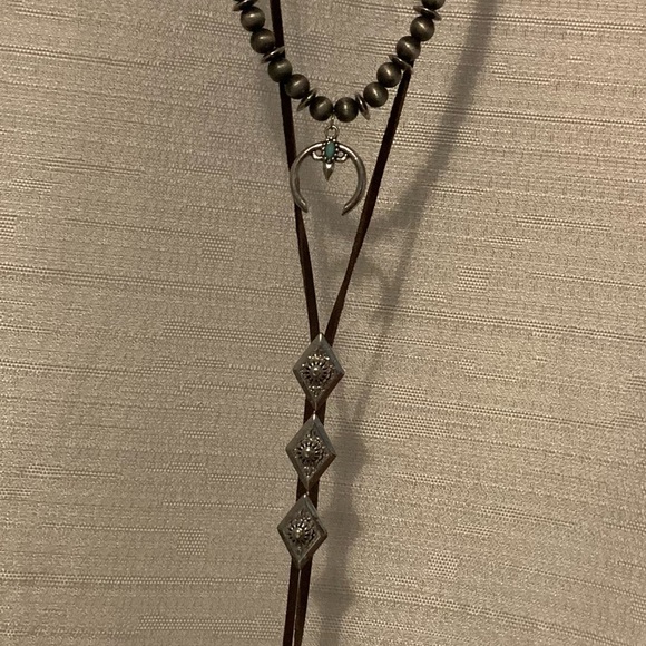 Cowgirl Confetti Necklace - Picture 3 of 3